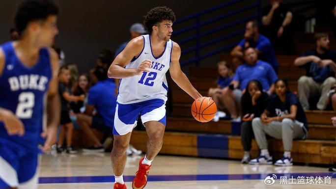 2026年NBA选秀模拟榜单揭晓：国王选中迪班萨，步