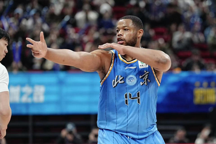 北汽三连胜开启第二阶段征程 周琦杰曼双上双助