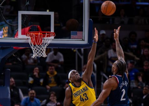 火箭力克灰熊杜兰特14助攻伊森关键爆发锁定胜局